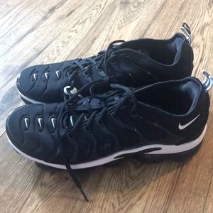 Men’s Air Vapormax Plus - Black. NEW w/out box .